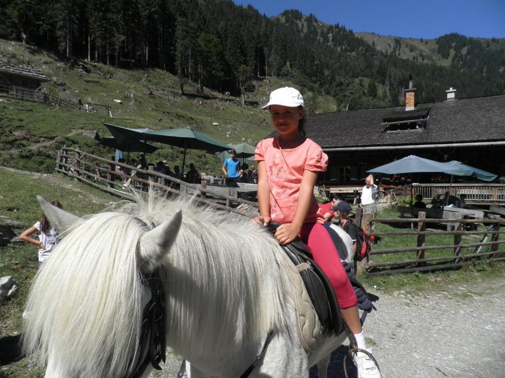Hotel Roslehen Grossarl Bagian luar foto