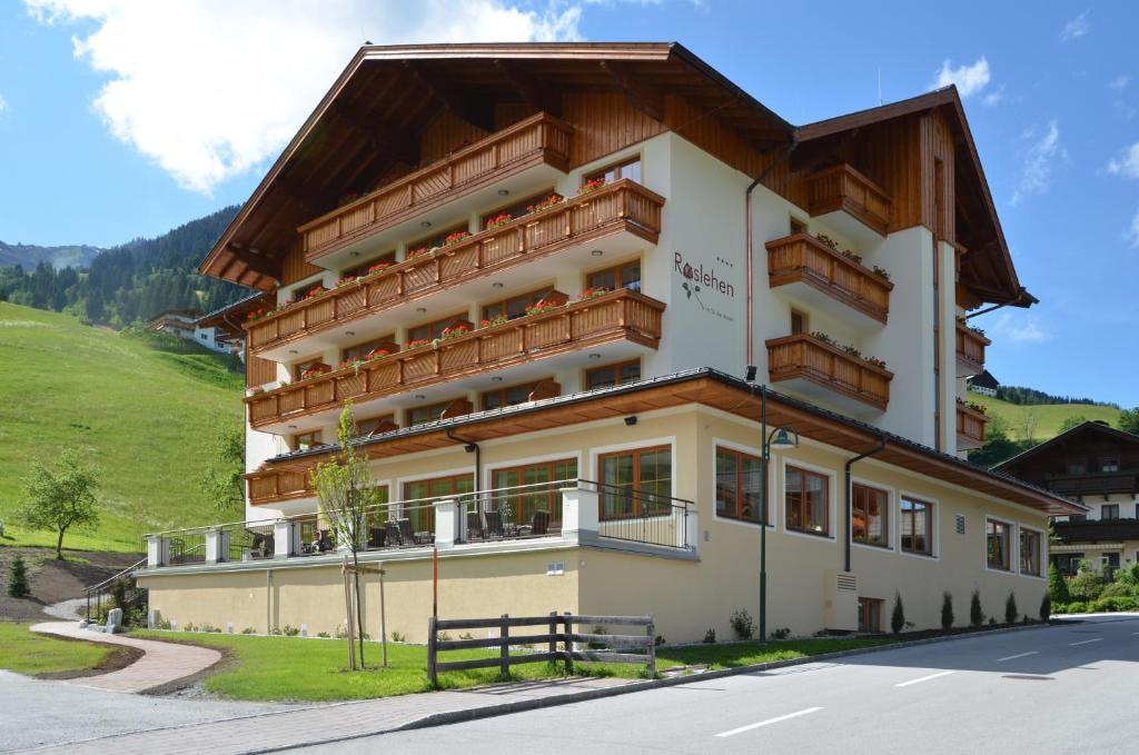 Hotel Roslehen Grossarl Bagian luar foto